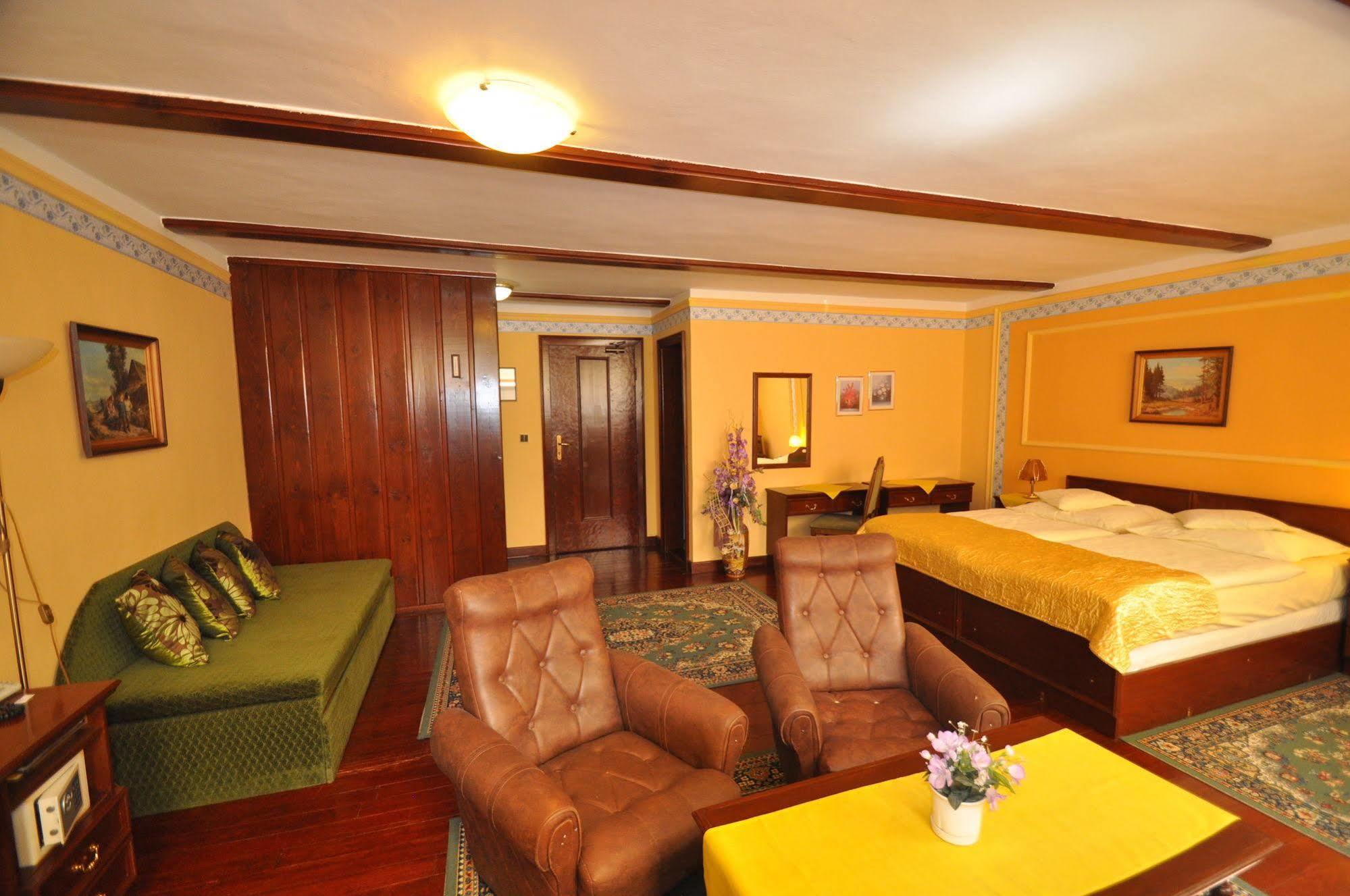 Garni -Hotel Barbakan Levoca Ngoại thất bức ảnh