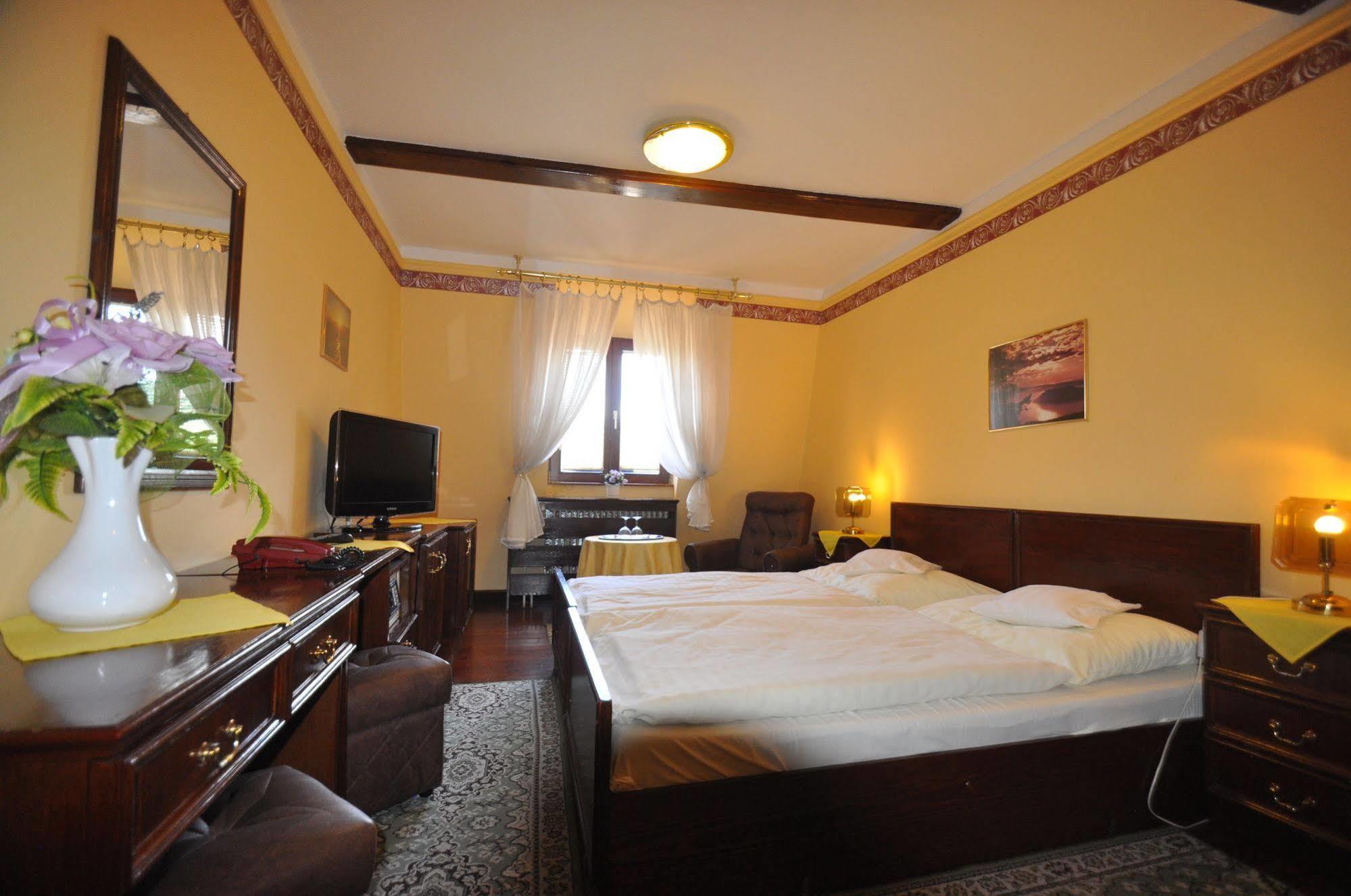 Garni -Hotel Barbakan Levoca Ngoại thất bức ảnh